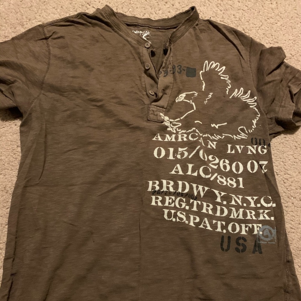 Large American Living men’s T-shirt